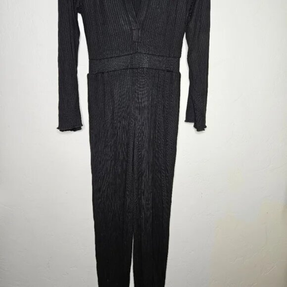 NWT Lovers + Friends x Revolve Black Long Sleeve Ribbed Jogger Jumpsuit Small - Picture 7 of 9